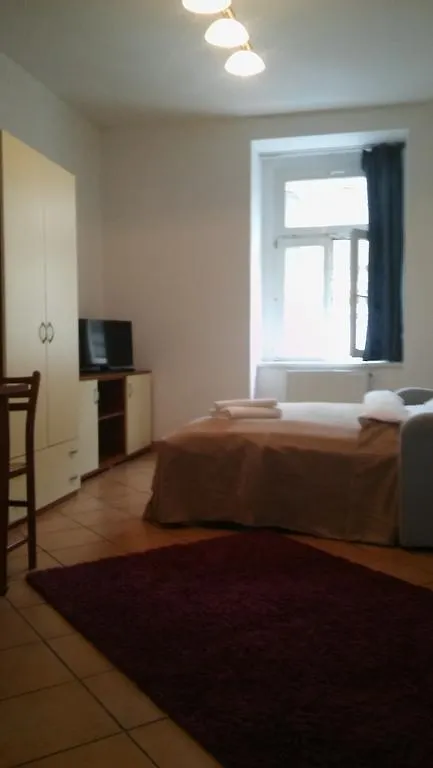 Apartment Plzenska 26 Prag
