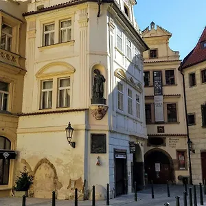  Appartamento Týnská 7