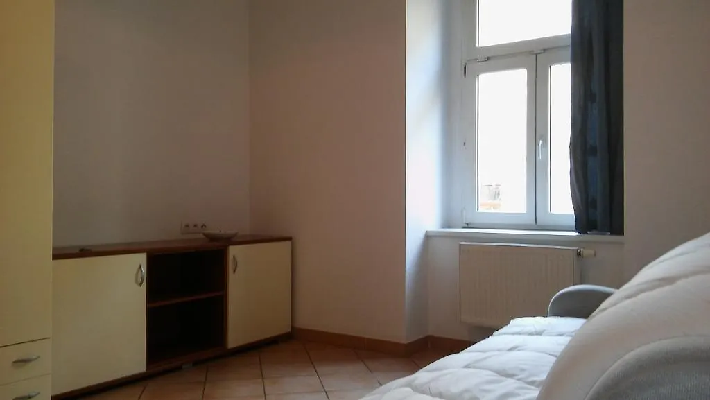 Apartment Plzenska 26 Praga 0*,