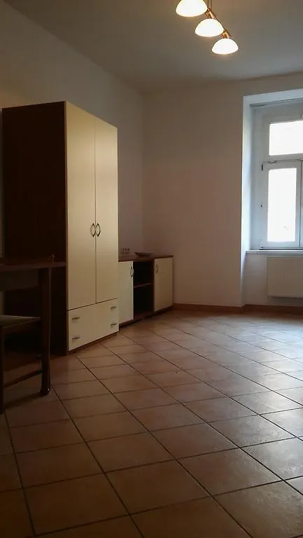 Apartment Plzenska 26 Praga 0*,